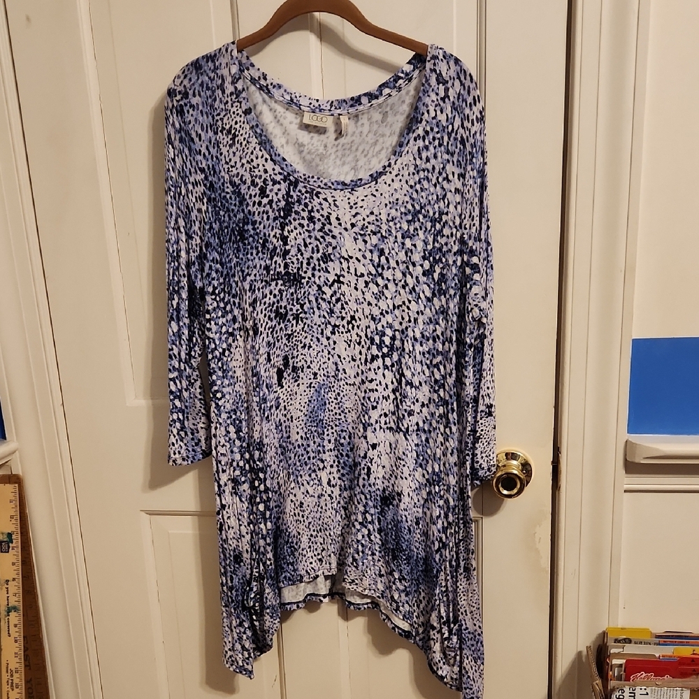 LOGO by Lori Goldstein Purple/Blue & White Patterned Top